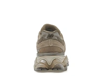 Фото № 4 с приближением к товару «‎New Balance 9060»