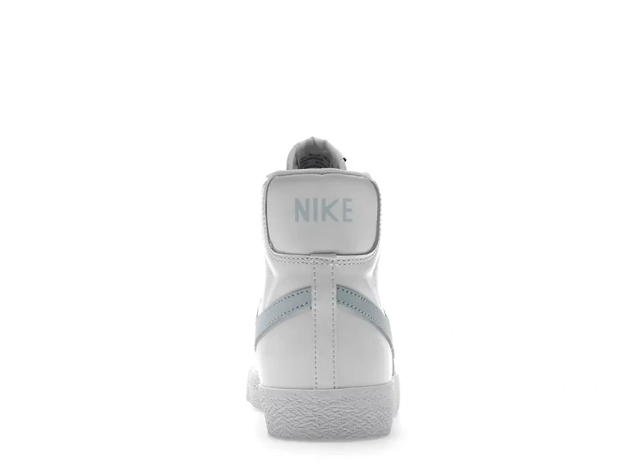 Фото № 4 с приближением к товару «‎Nike Blazer Mid»