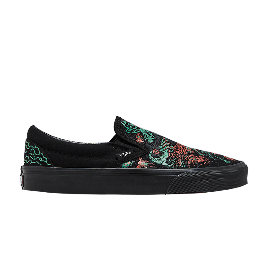Фото № 1 с приближением к товару «‎Vans Classic Slip-On Evil Omens Glow»
