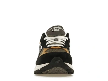New Balance 990v3 - 2