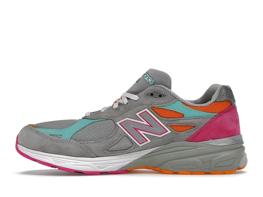 Фото № 3 с приближением к товару «‎New Balance 990v3»