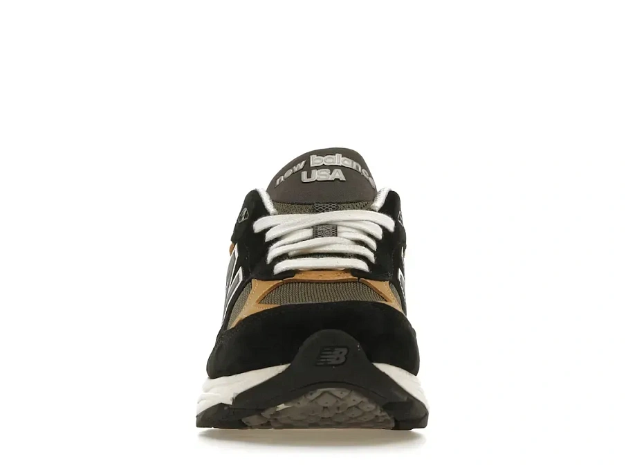 Фото № 2 с приближением к товару «‎New Balance 990v3»