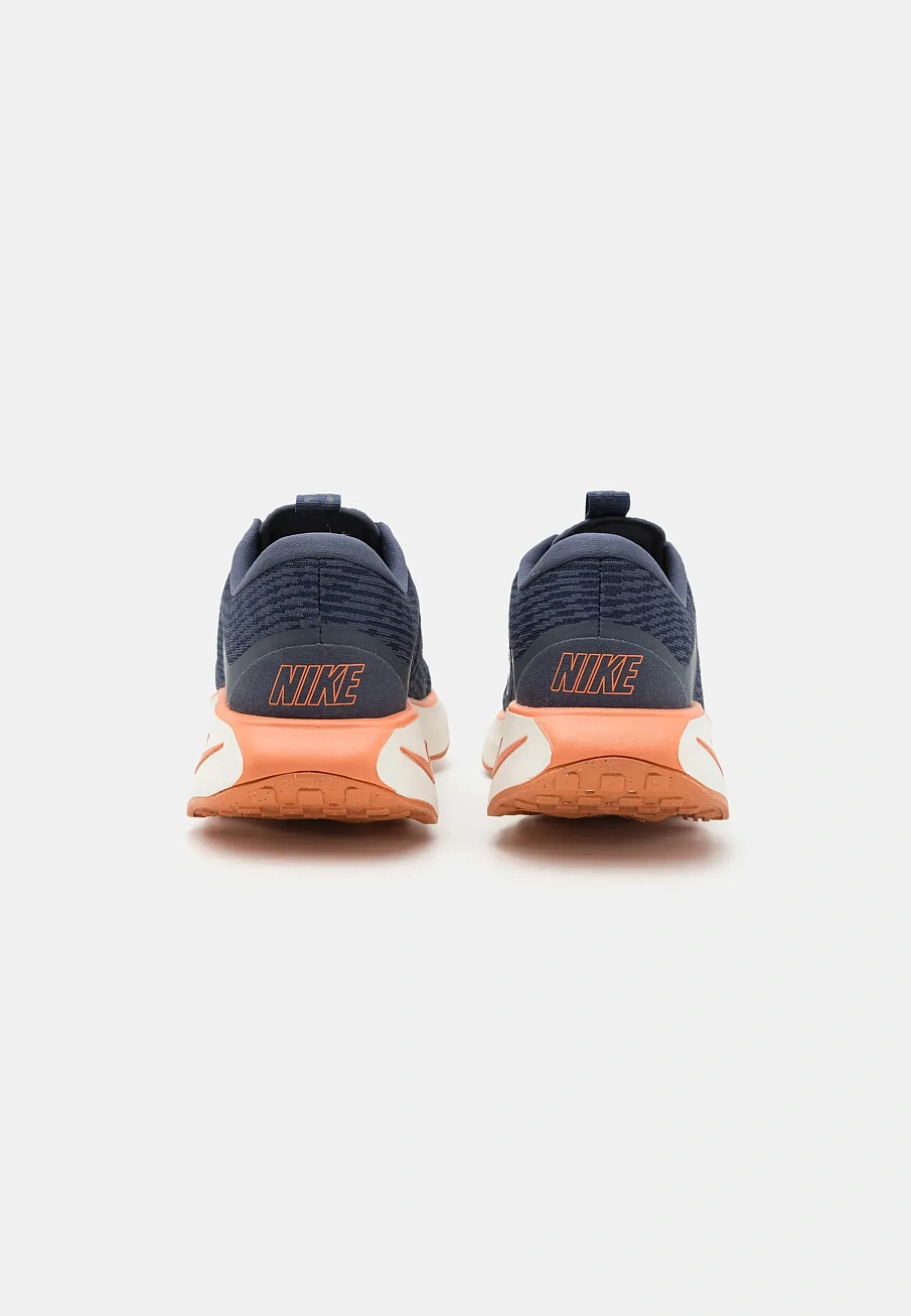 Фото № 3 с приближением к товару «‎MOTIVA»