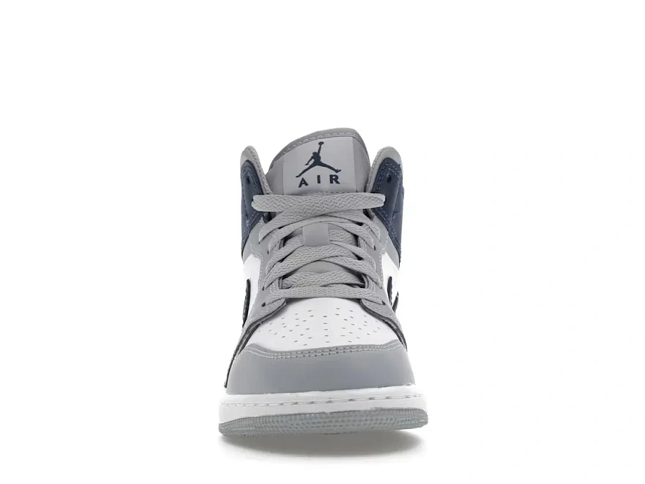 Фото № 2 с приближением к товару «‎Jordan 1 Mid»