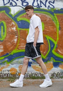 Фото № 3 с приближением к товару «‎AIR MAX 90 LTR»