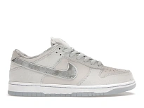 Фото № 1 с приближением к товару «‎Nike SB Dunk Low White Lobster (Friends and Family)»