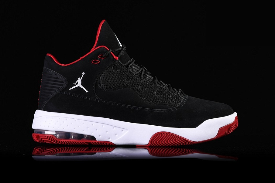 Фото № 2 с приближением к товару «‎Nike Air Jordan Max Aura 2»