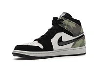Фото № 3 с приближением к товару «‎Jordan 1 Mid Camo (2020)»