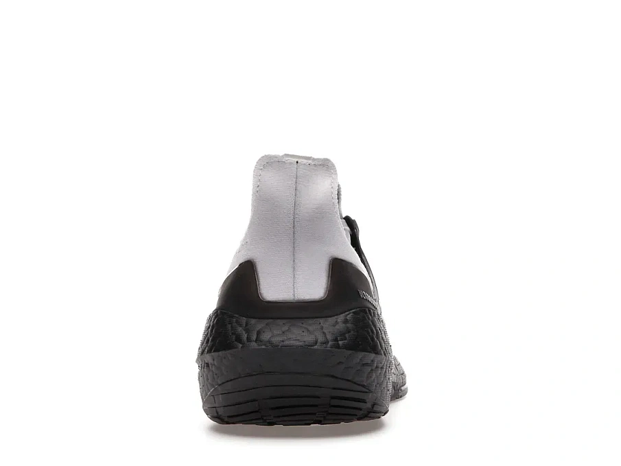 Фото № 4 с приближением к товару «‎adidas Ultra Boost 21 Oreo»