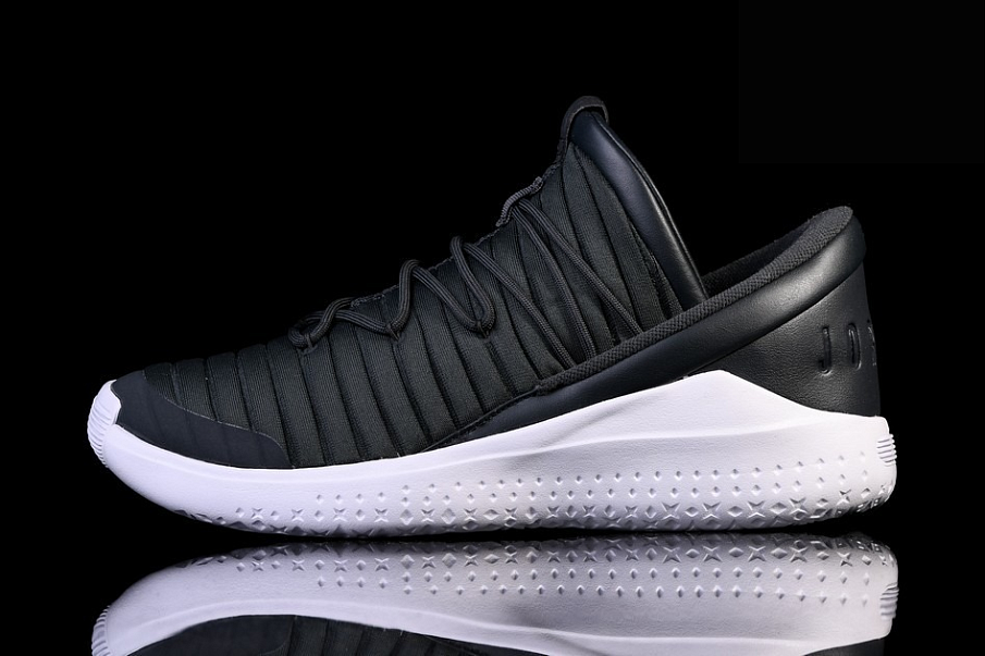 Фото № 1 с приближением к товару «‎Nike Air Jordan Flight Luxe Anthracite »