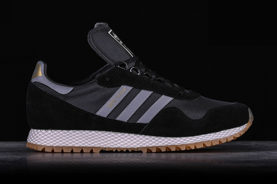 Фото № 3 с приближением к товару «‎Adidas Originals New York »