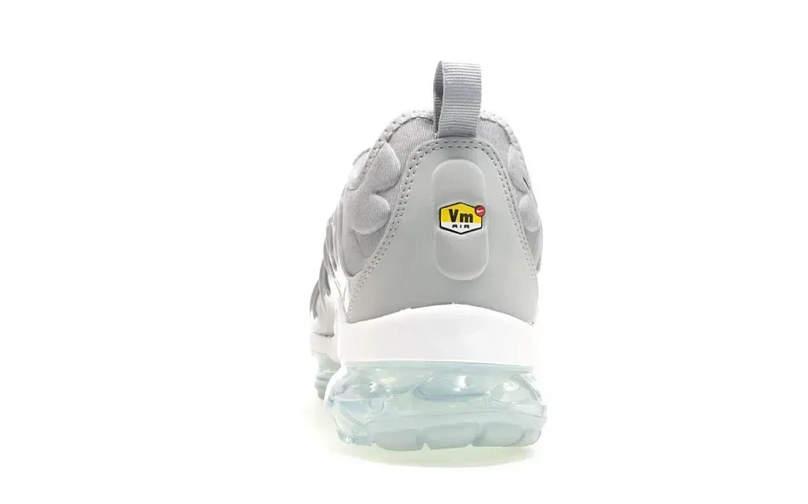 Фото № 4 с приближением к товару «‎Nike Air VaporMax Plus Wolf Grey Black»