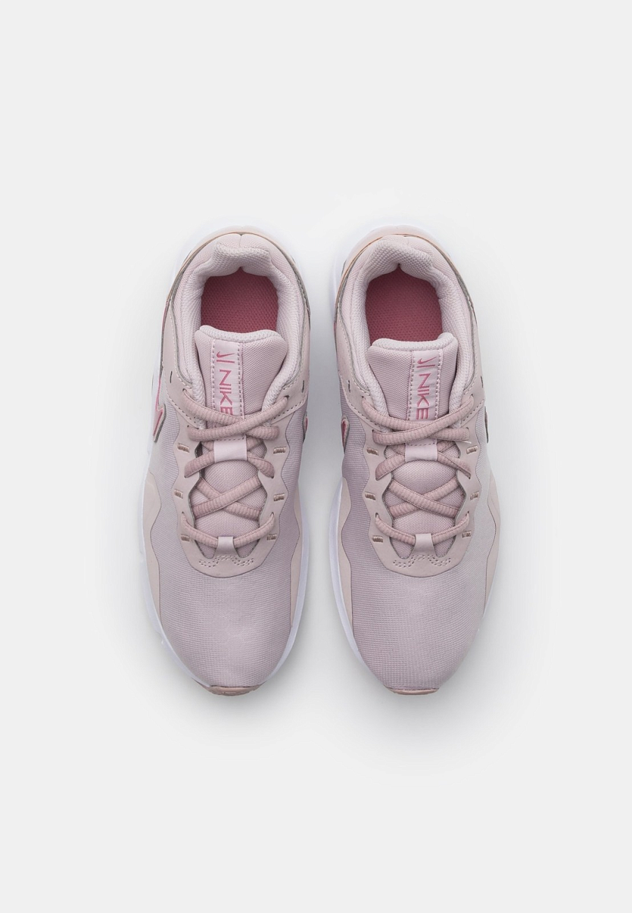 Фото № 3 с приближением к товару «‎Nike Legend Essential 2»