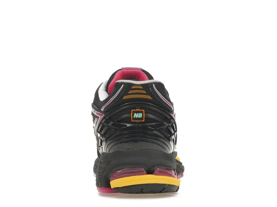 Фото № 4 с приближением к товару «‎New Balance 1906R»