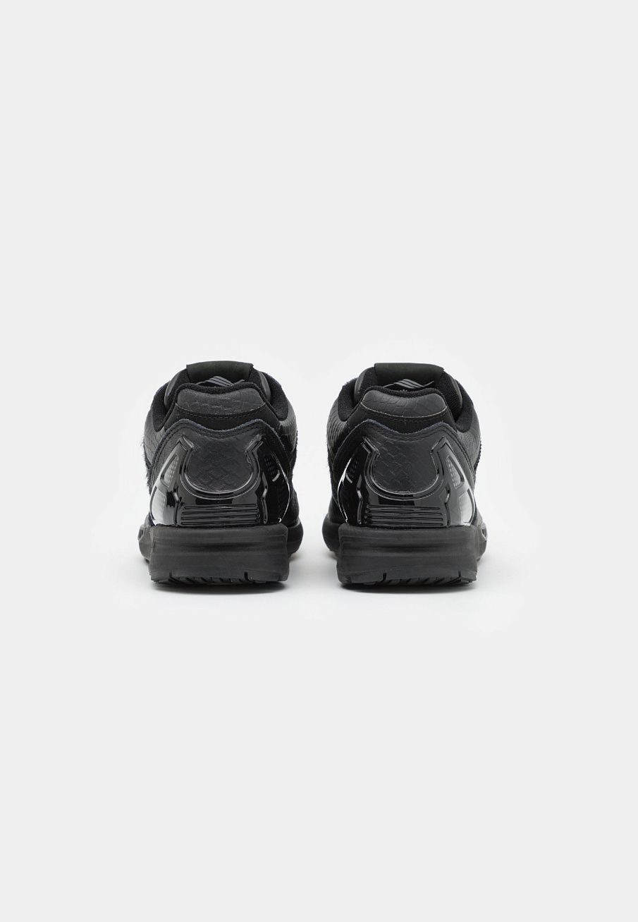 Фото № 4 с приближением к товару «‎Adidas Zx 8000 »