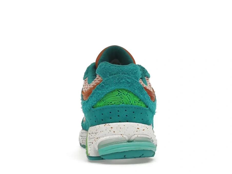 Фото № 4 с приближением к товару «‎New Balance 2002R»