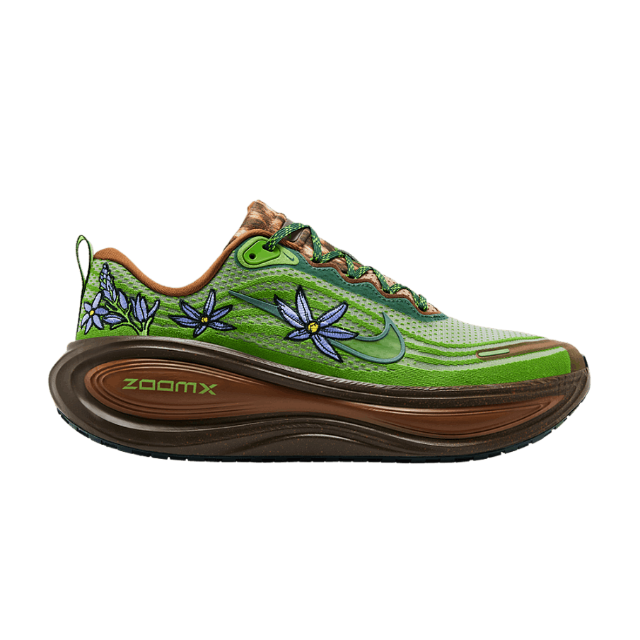 Фото № 1 с приближением к товару «‎Nike Women's Vomero Plus Doernbecher 2026»