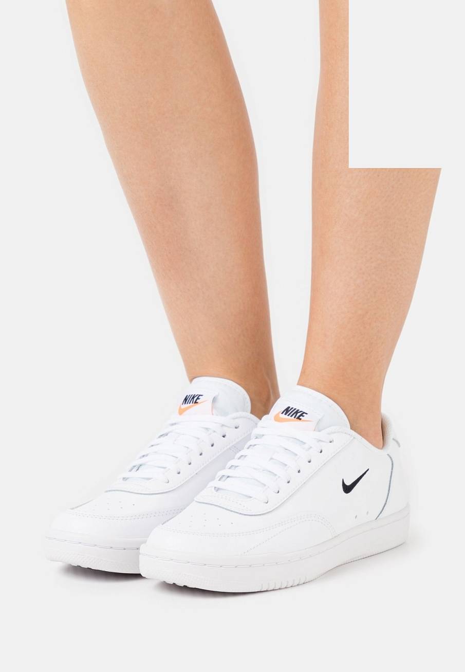 Фото № 1 с приближением к товару «‎Nike Court Vintage »