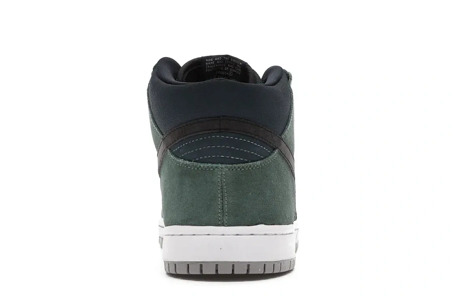 Фото № 4 с приближением к товару «‎Nike SB Dunk Mid Nori»