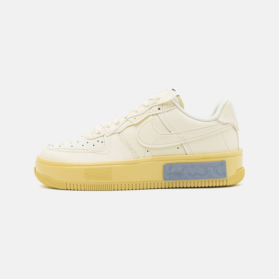 Фото № 1 с приближением к товару «‎Nike W Air Force 1 Fontanka »