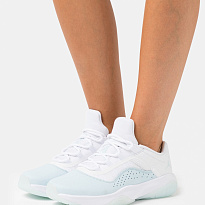 Фото № 2 с приближением к товару «‎Jordan Wmns Air 11 Cmft »