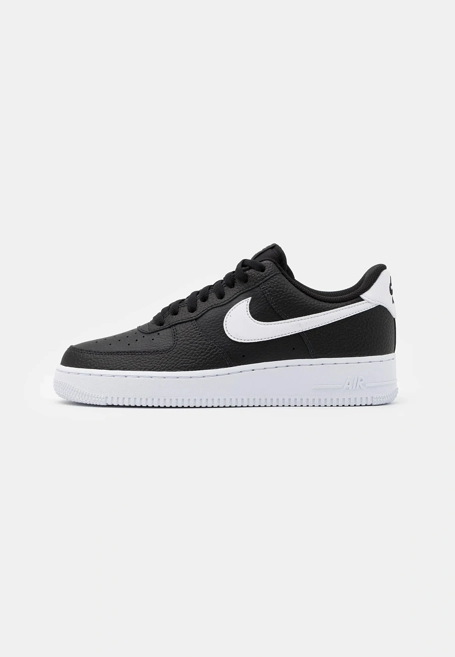 Фото № 1 с приближением к товару «‎AIR FORCE 1 '07 AN21
»