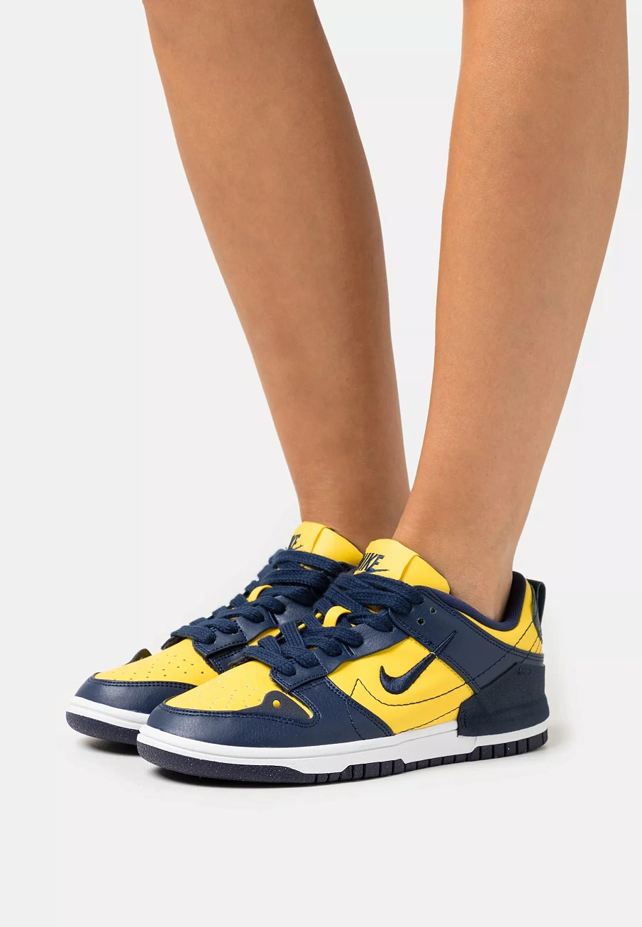 Фото № 2 с приближением к товару «‎DUNK LOW DISRUPT 2 »