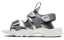 Фото № 1 с приближением к товару «‎Nike Wmns Canyon Sandal 'Metallic Silver'»