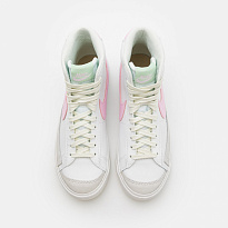 Фото № 4 с приближением к товару «‎Nike Blazer 77 »