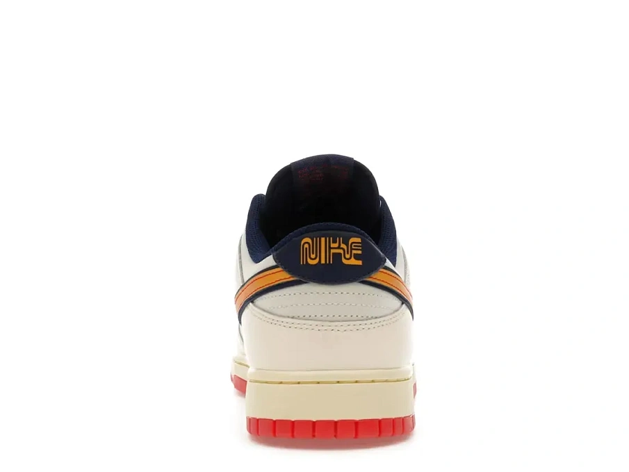 Фото № 4 с приближением к товару «‎Nike Dunk Low»