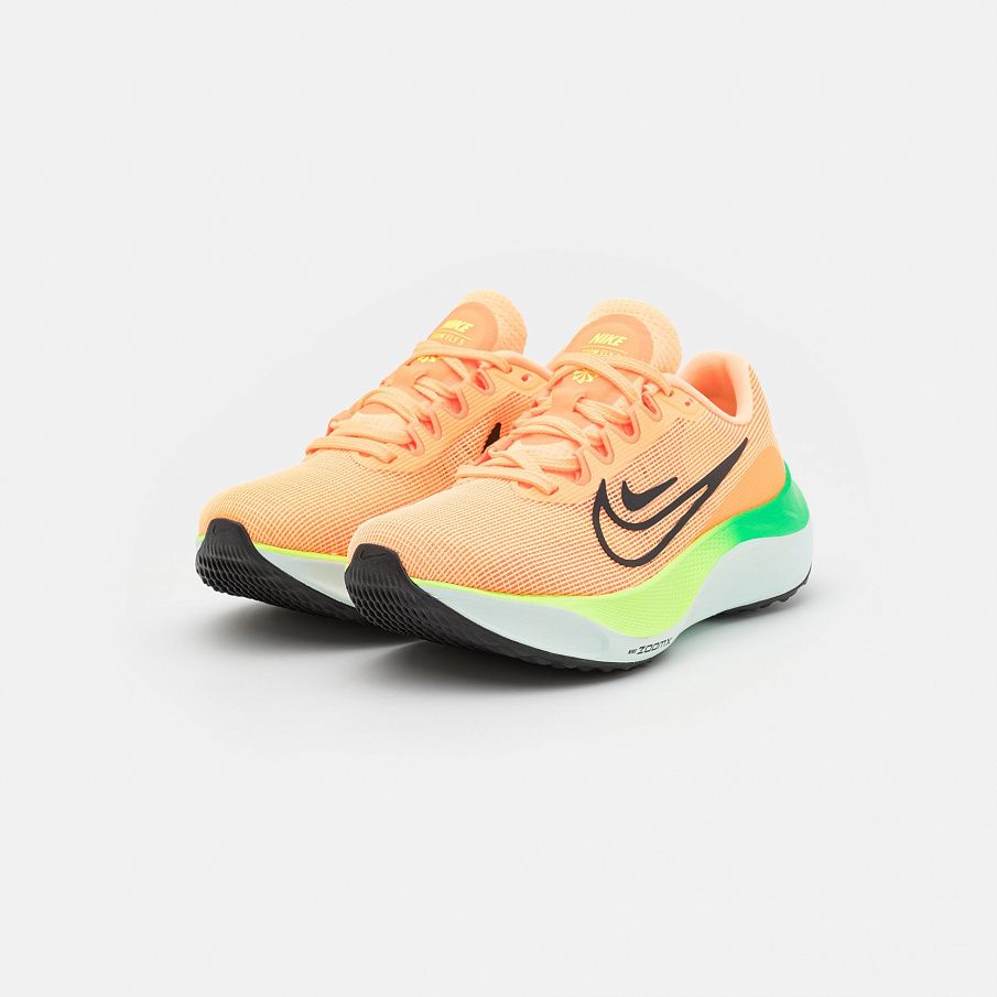Фото № 2 с приближением к товару «‎Nike Wmns Zoom Fly 5»