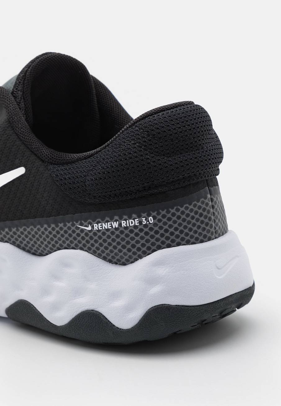 Фото № 5 с приближением к товару «‎Nike Renew Ride 3»