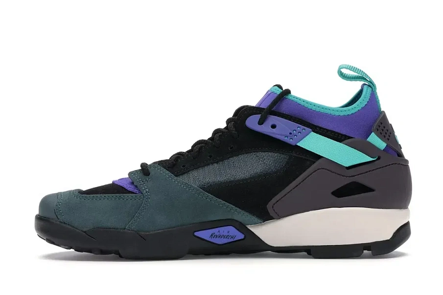 Фото № 3 с приближением к товару «‎Nike Air Revaderchi»