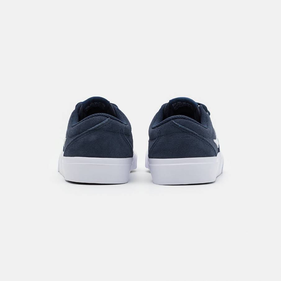 Фото № 3 с приближением к товару «‎Nike Charge »