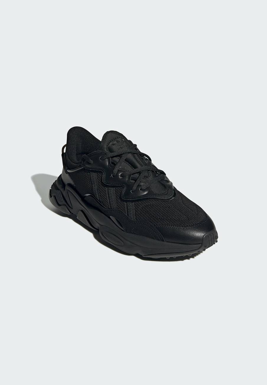 Фото № 3 с приближением к товару «‎Adidas Ozweego »