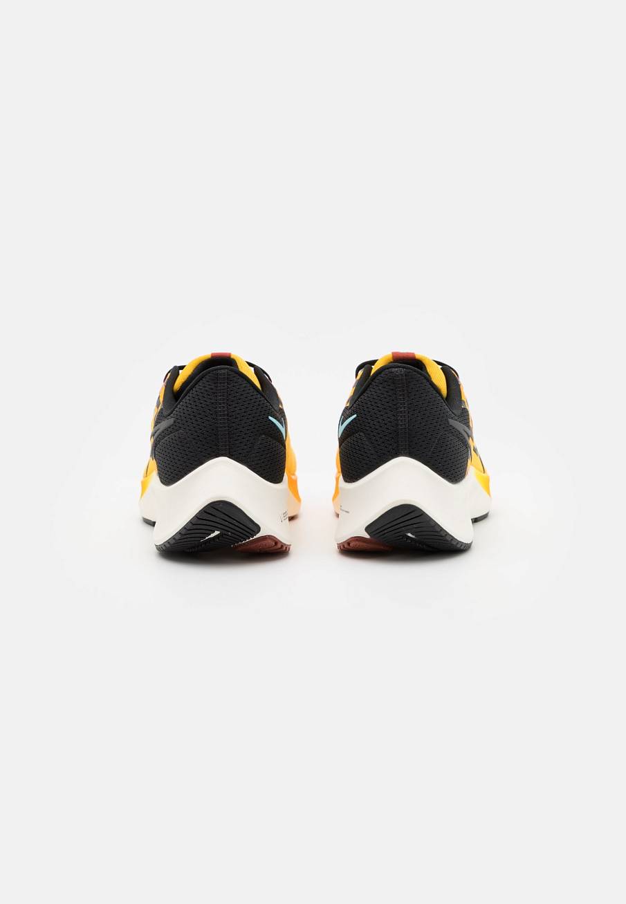 Фото № 2 с приближением к товару «‎Nike Air Zoom Pegasus 38 Hkne»