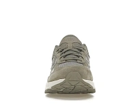 Фото № 2 с приближением к товару «‎New Balance 990v6»
