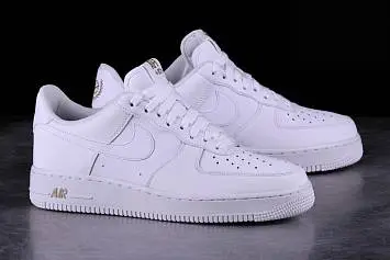 Nike Air Force 1 ’07  - 3