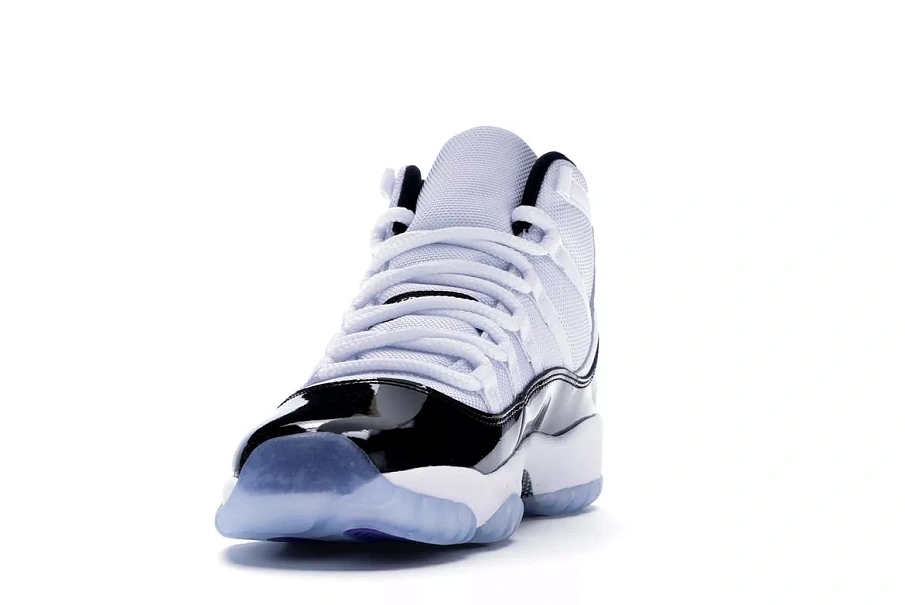 Фото № 3 с приближением к товару «‎Jordan 11 Retro Concord (2018) »