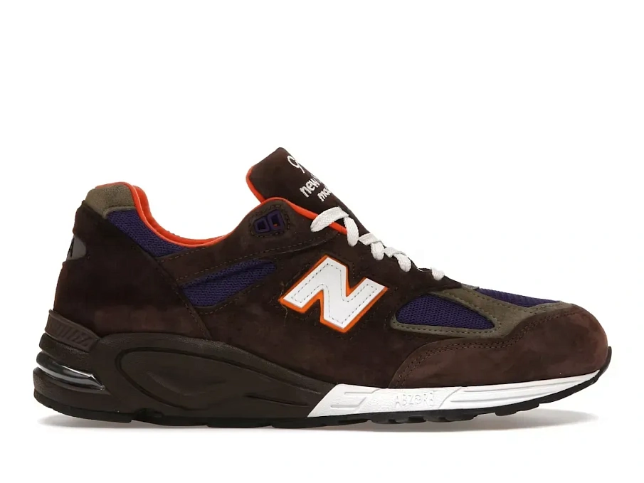 Фото № 1 с приближением к товару «‎New Balance 990v2»