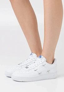 Фото № 4 с приближением к товару «‎AIR FORCE 1»