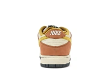 Фото № 4 с приближением к товару «‎Nike SB Dunk Low Vapour Mineral Yellow»