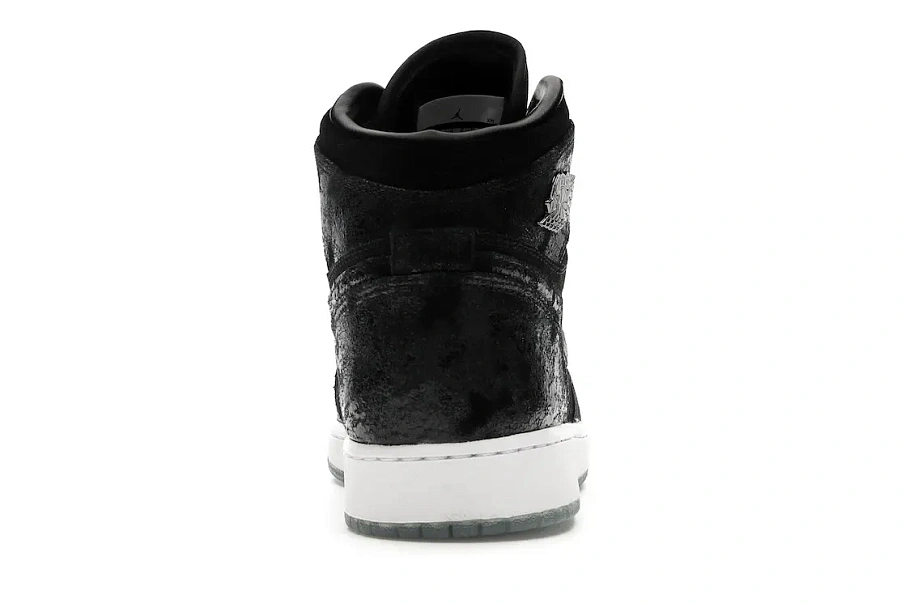 Фото № 4 с приближением к товару «‎Jordan 1 Retro High Heiress Black Suede »