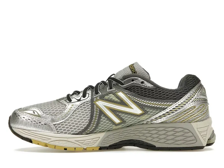 Фото № 3 с приближением к товару «‎New Balance 860v2»