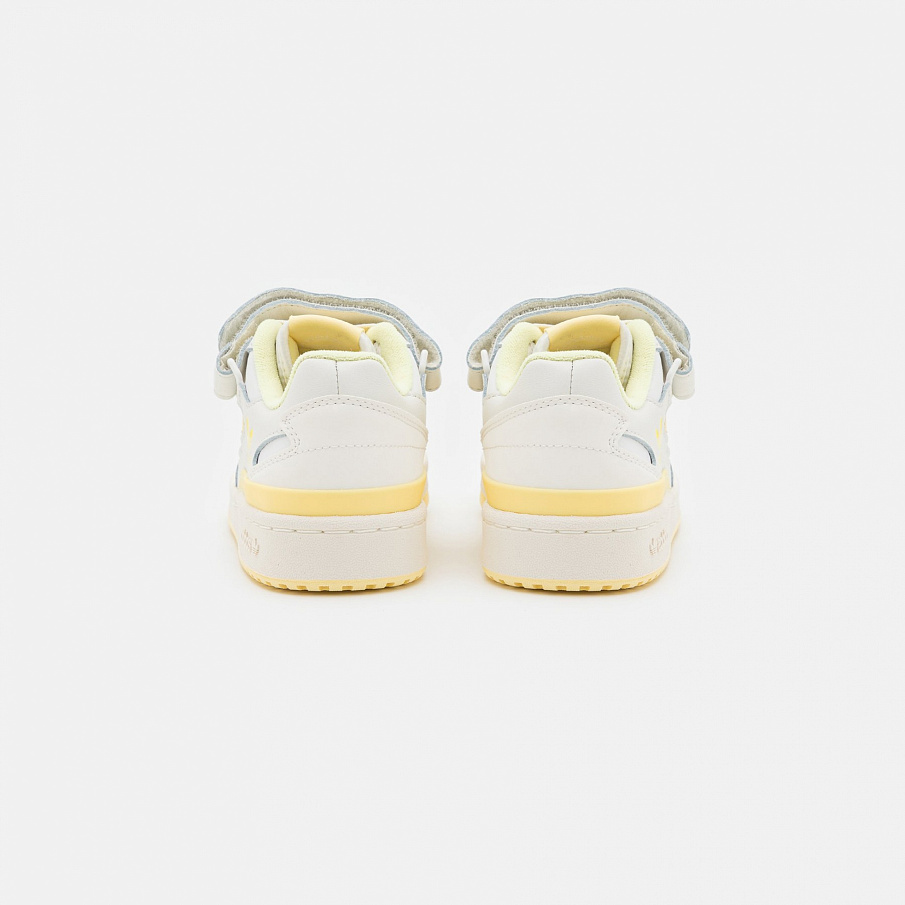 Фото № 4 с приближением к товару «‎Adidas Forum »