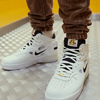 Фото № 2 с приближением к товару «‎Nike Air Force 1 React 40th »