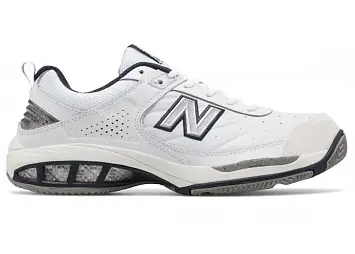 New Balance 806