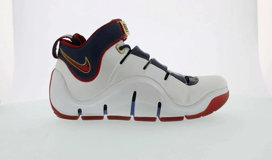 Фото № 1 с приближением к товару «‎Nike LeBron 4 Playoffs»