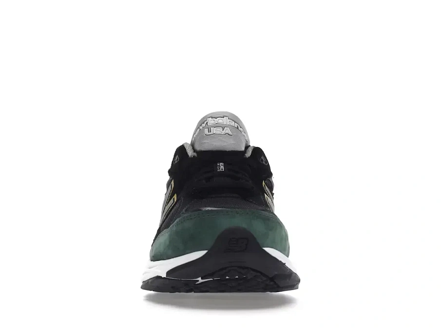 Фото № 2 с приближением к товару «‎New Balance 990v3»