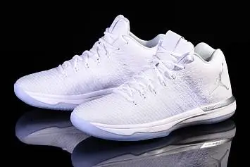 Nike Air Jordan Xxx1 Pure Money  - 2